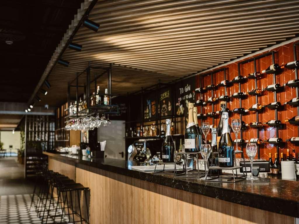 ホテル Ibis Styles Sibiu Arsenal レストラン 写真