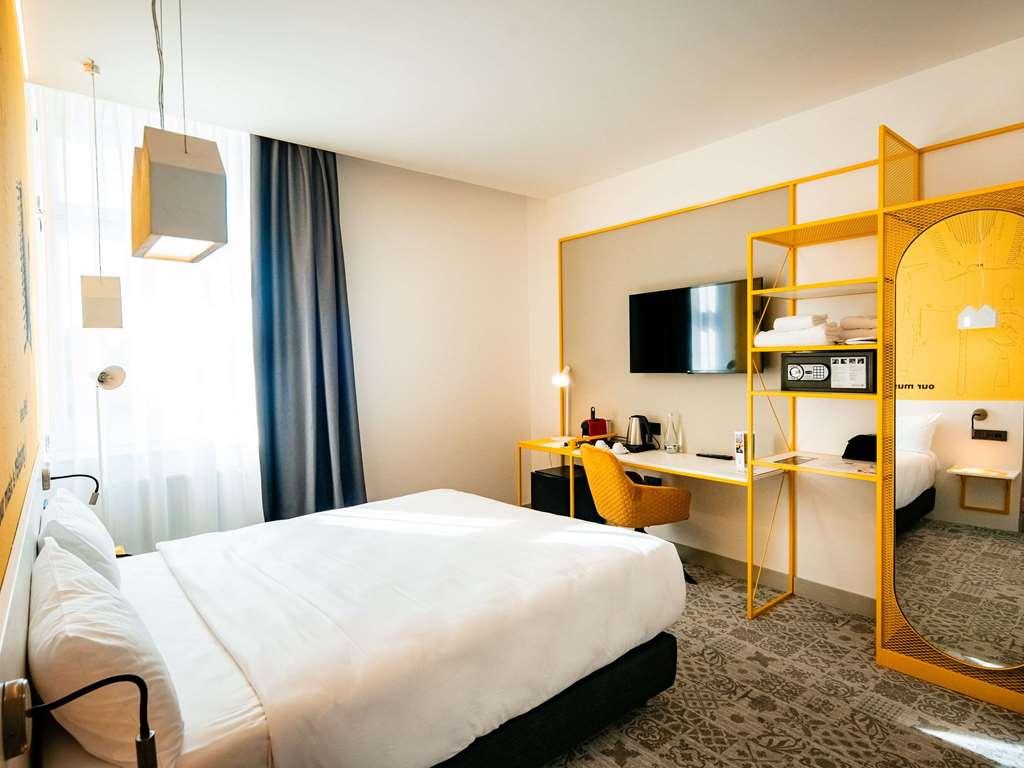 ホテル Ibis Styles Sibiu Arsenal 部屋 写真