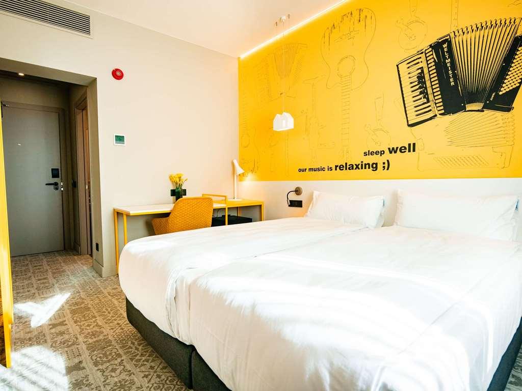 ホテル Ibis Styles Sibiu Arsenal 部屋 写真